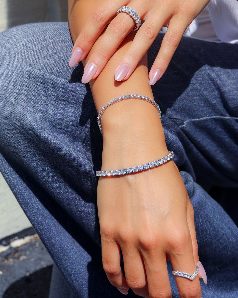 WOMEN'S BRACELETS