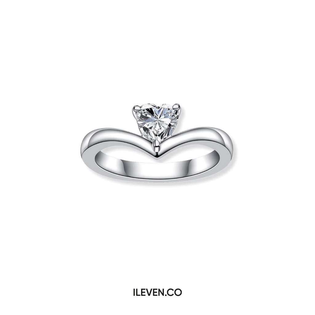 NHẪN MOISSANITE HÌNH TRÁI TIM – ĐƯỢC CHẾ TẠO BẠC STERLING VỚI ETERNAGOLD™