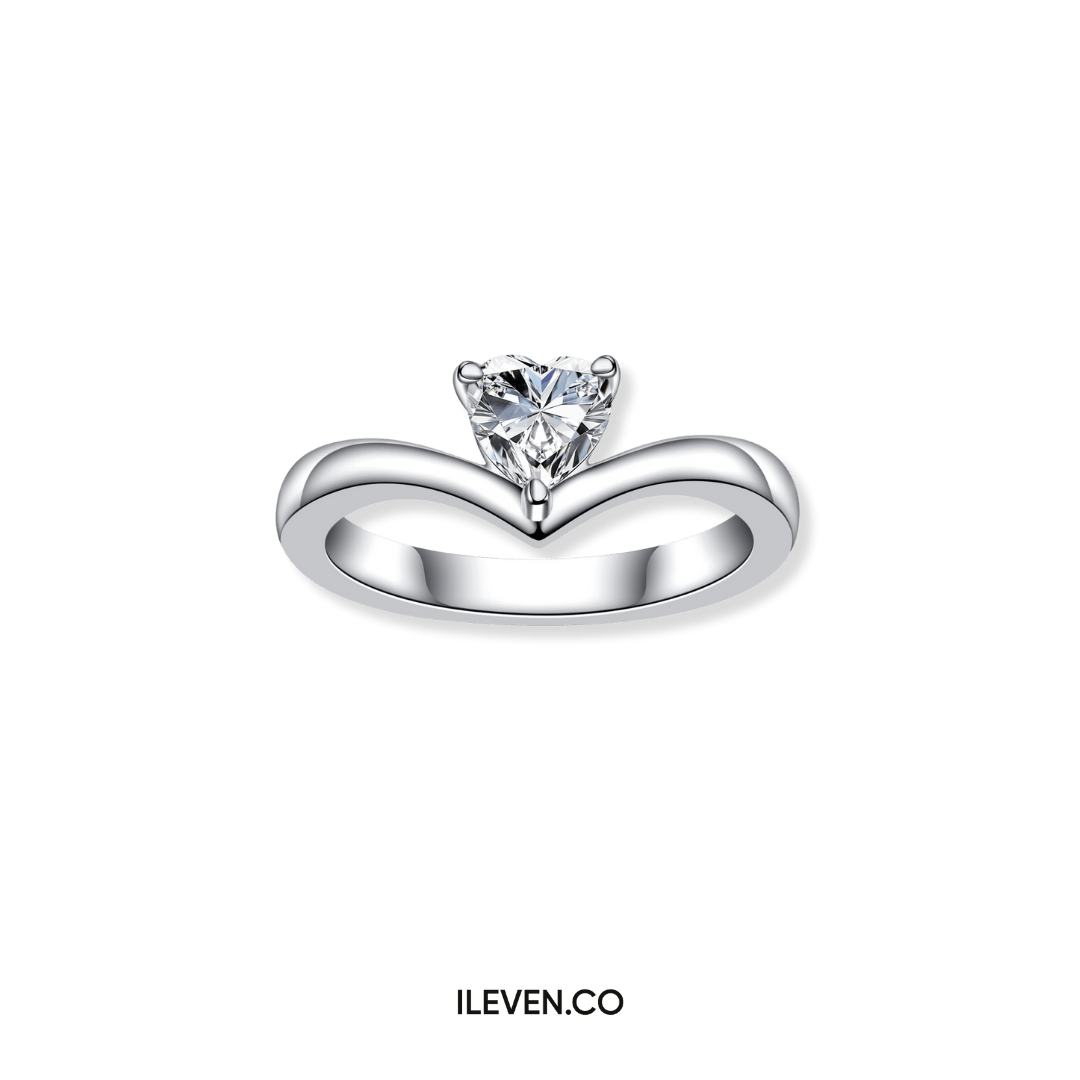 NHẪN MOISSANITE HÌNH TRÁI TIM – ĐƯỢC CHẾ TẠO BẠC STERLING VỚI ETERNAGOLD™