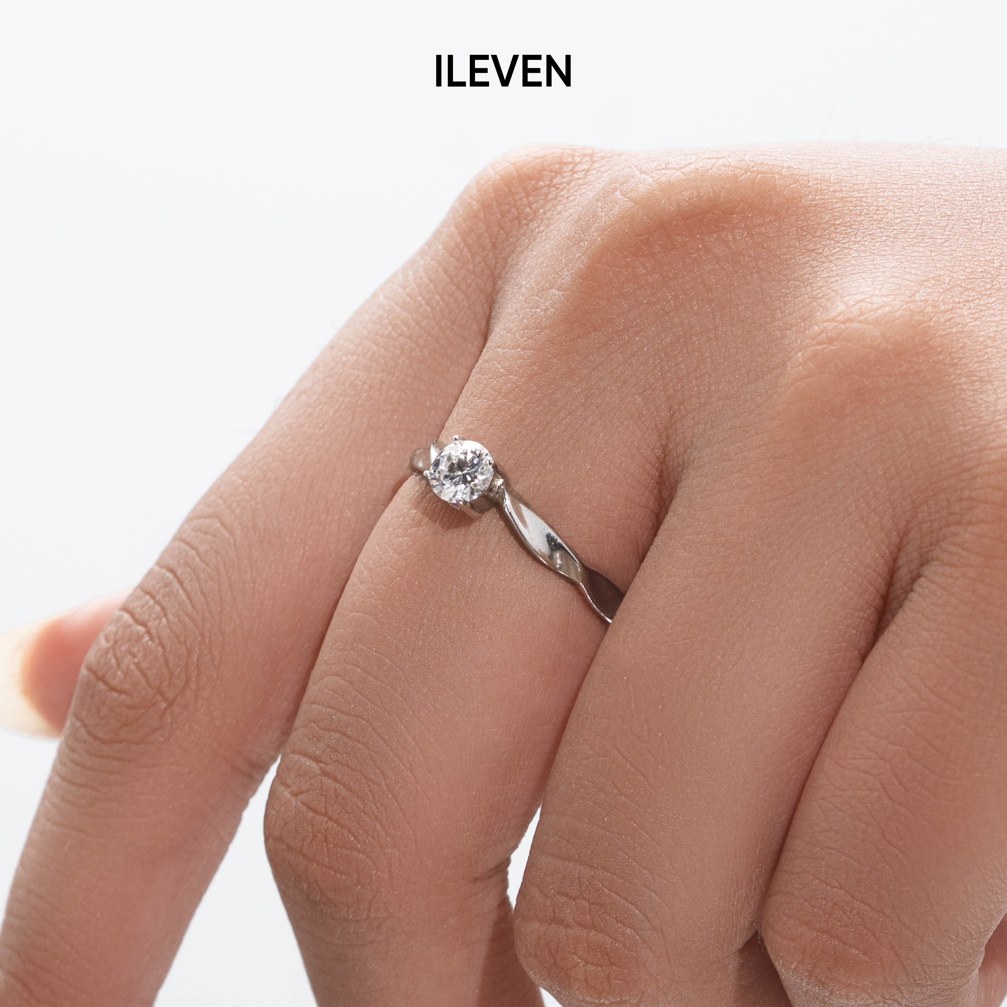 LUNA WAVE RING – CRAFTED IN STERLING SILVER