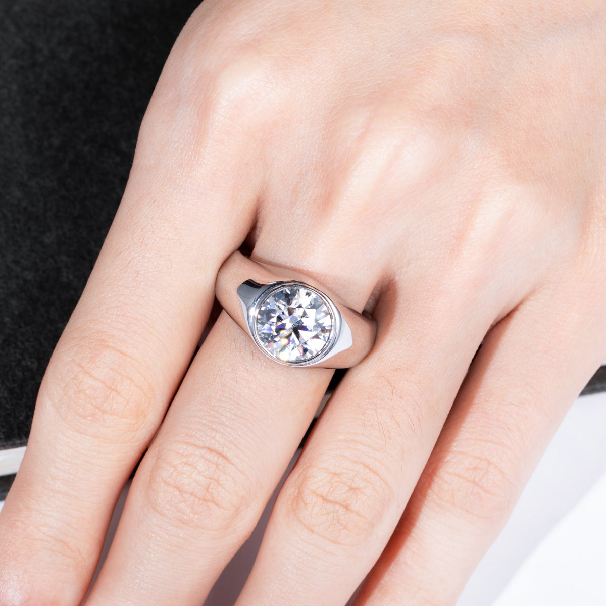 NHẪN AURORA SOLITAIRE – ĐƯỢC CHẾ TẠO BẠC STERLING VỚI ETERNAGOLD™