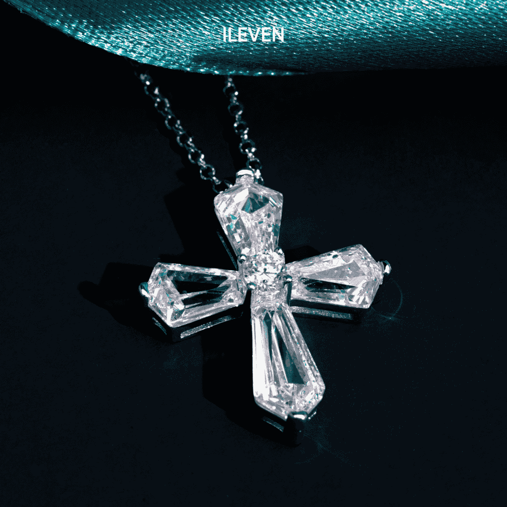 DÂY CHUYỀN THẬP TỰ CHẾ LUMINA – ĐƯỢC CHẾ TẠO BẠC STERLING VỚI TRIPLESHIELD™