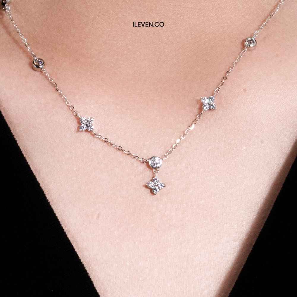 DÂY CHUYỀN ELEGANCE Clover – ĐƯỢC CHẾ TẠO BẠC STERLING VỚI TRIPLESHIELD™