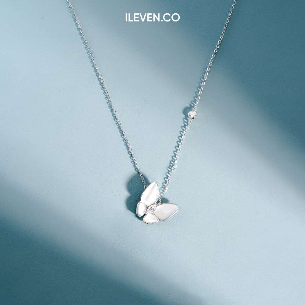 Dây chuyền lau nhà hình bướm Lumina – chế tác bằng bạc Sterling với TripleShield™