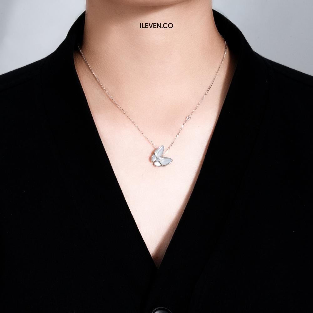 Dây chuyền lau nhà hình bướm Lumina – chế tác bằng bạc Sterling với TripleShield™