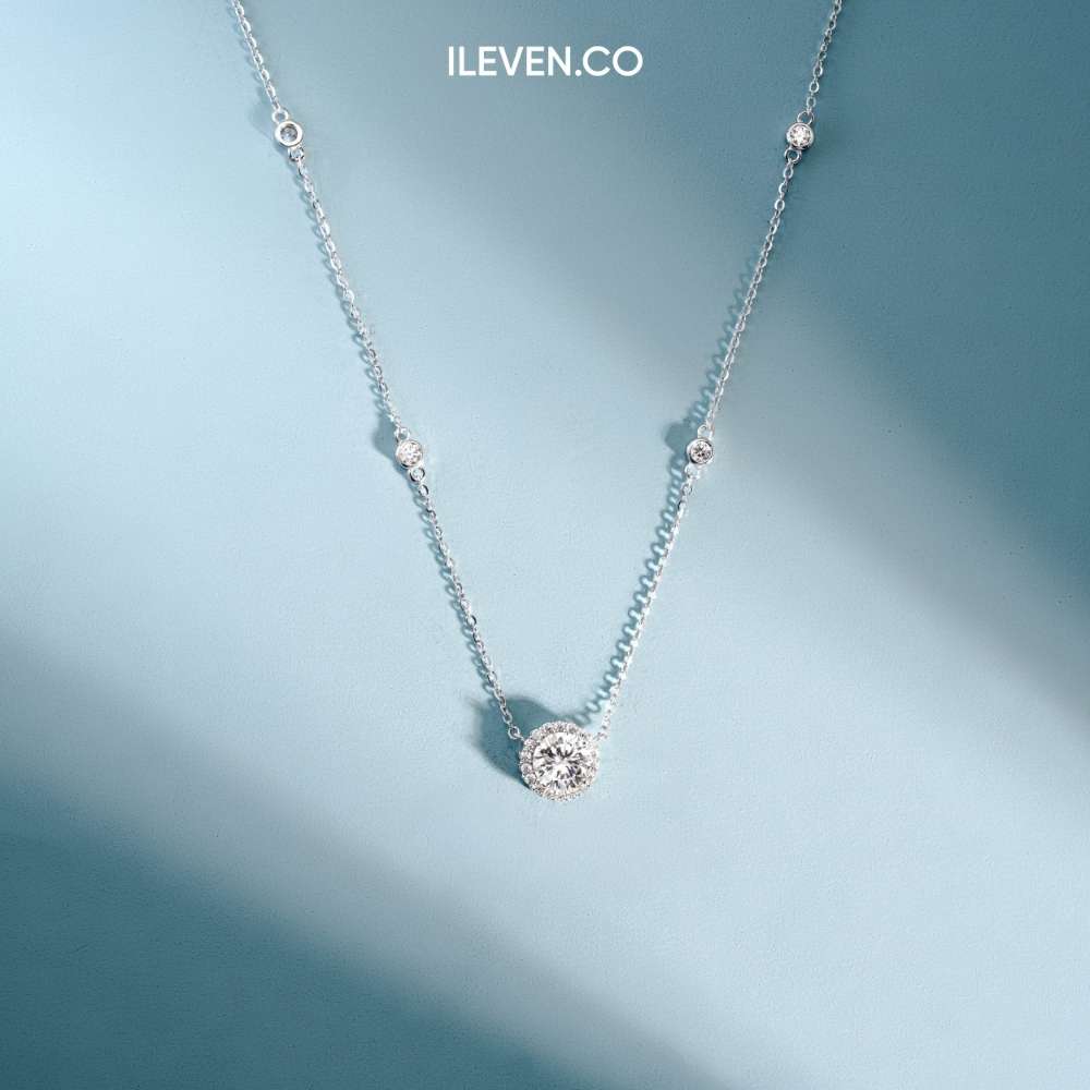 VÒNG CỔ HÒA QUANG RỰC RỠ – ĐƯỢC CHẾ TẠO BẠC STERLING VỚI TRIPLESHIELD™