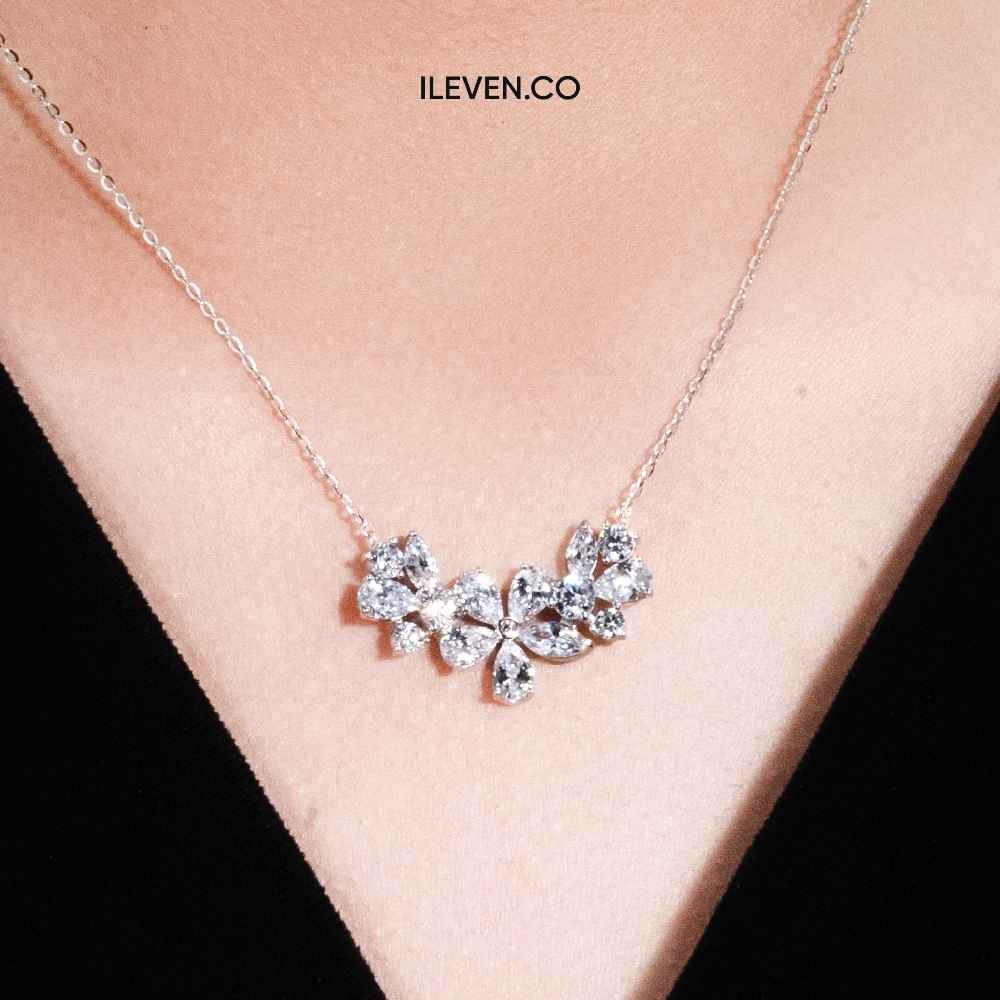 VÒNG CỔ NƠ RỰC RỠ – ĐƯỢC CHẾ TẠO BẠC STERLING VỚI TRIPLESHIELD™