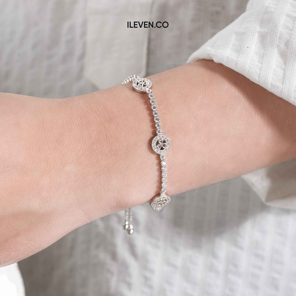 VÒNG TAY CỎ BA LÁ - ĐƯỢC CHẾ TẠO BẠC STERLING VỚI TRIPLESHIELD™