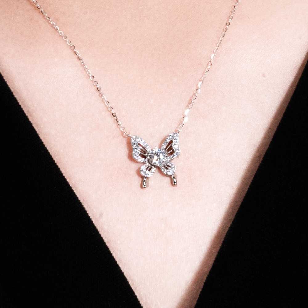 DÂY CHUYỀN BƯỚM PHÁT SÁNG – ĐƯỢC CHẾ TẠO BẠC STERLING VỚI TRIPLESHIELD™