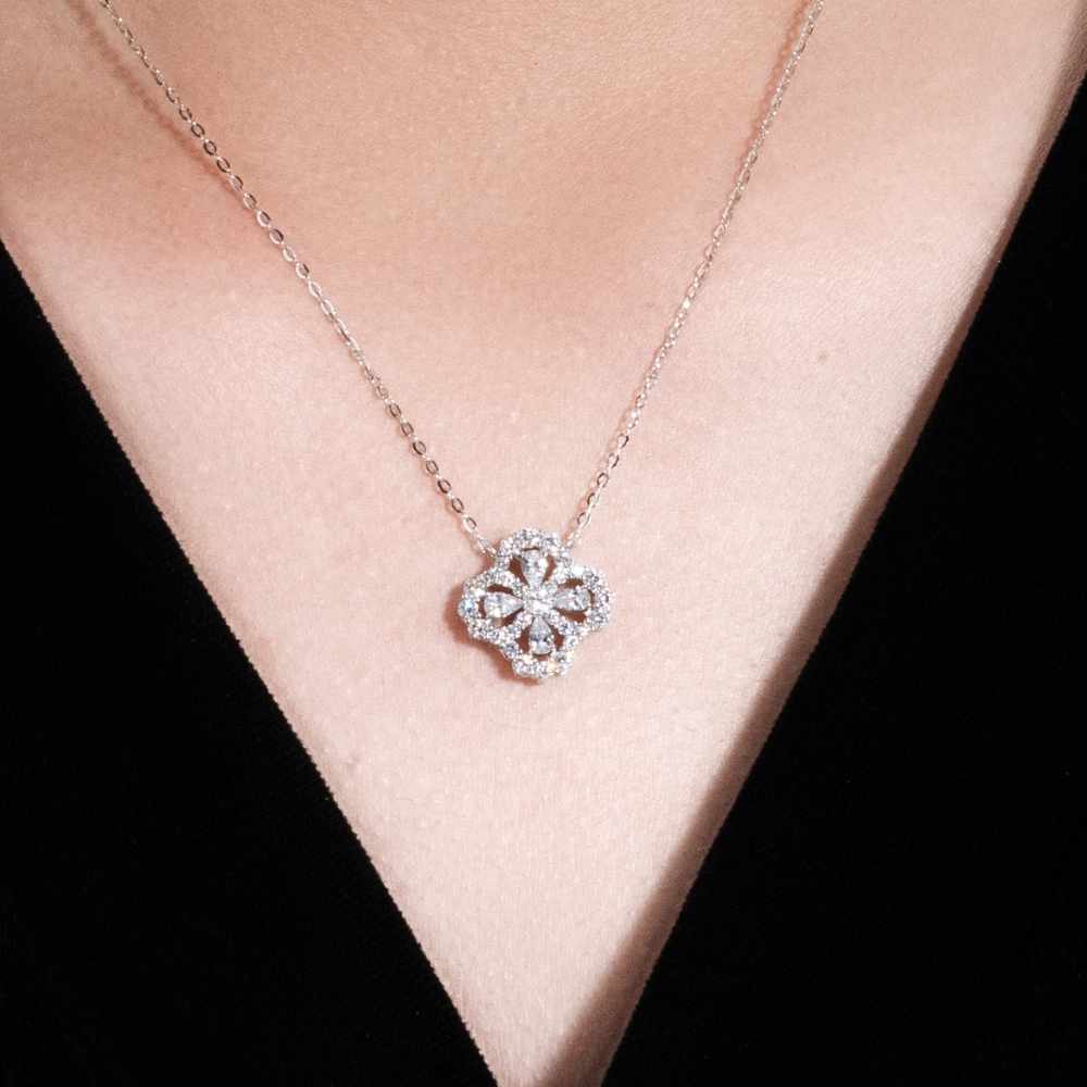 VÒNG CỔ PLATI BLOOM S – ĐƯỢC CHẾ TẠO BẠC STERLING VỚI TRIPLESHIELD™