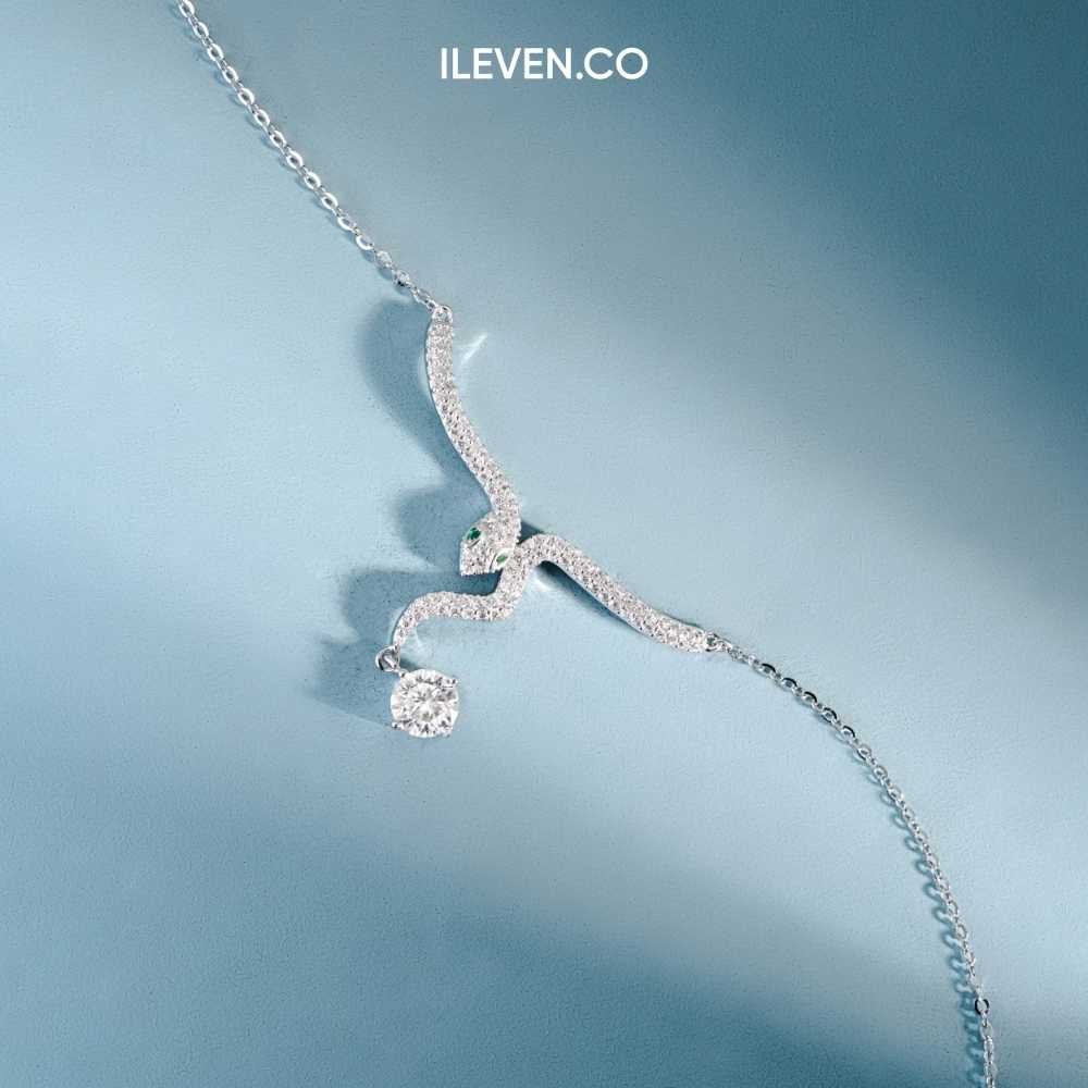 VÒNG CỔ SERPENT ELEGANCE – ĐƯỢC CHẾ TẠO BẰNG BẠC STERLING VỚI TRIPLESHIELD™