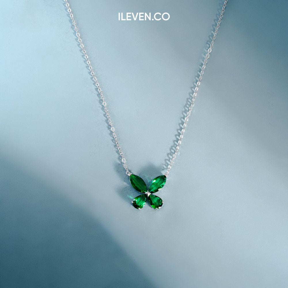 Dây chuyền bướm xanh lá cây rực rỡ – chế tác bằng bạc sterling với Triple Shield™