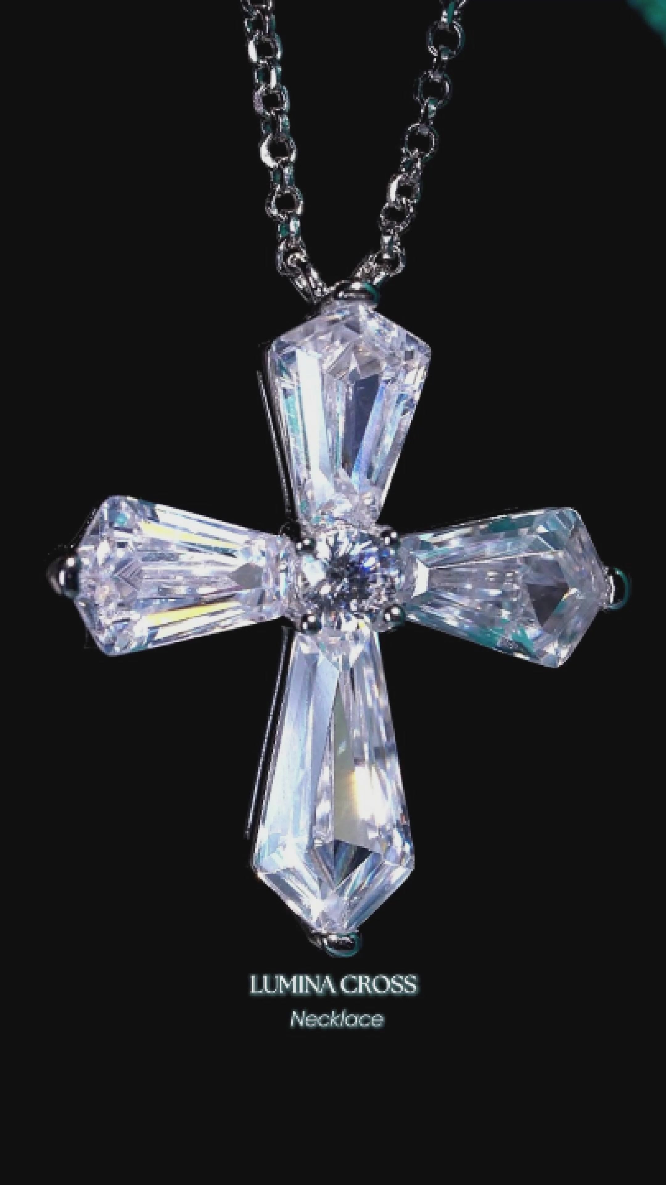 DÂY CHUYỀN THẬP TỰ CHẾ LUMINA – ĐƯỢC CHẾ TẠO BẠC STERLING VỚI TRIPLESHIELD™